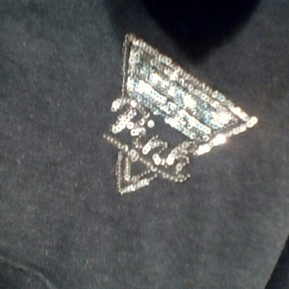 Vs PINK pullover - Picture 2 of 4